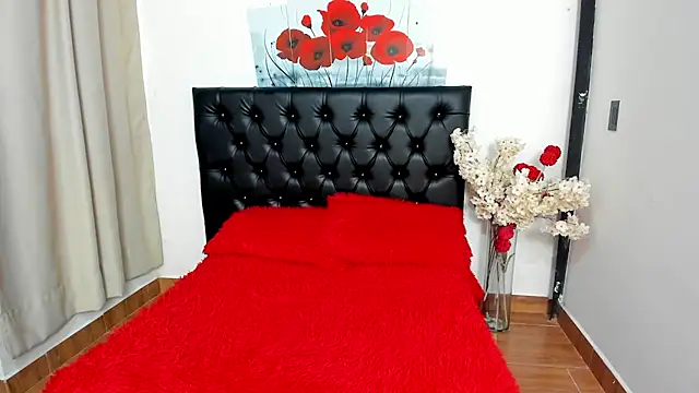 Snapshot of Kitty_f00x chatting on July 14, 1:06 pm Kitty f00x online show from July 14, 1:06 pm