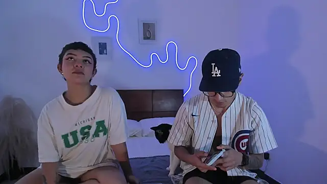 Snapshot of hardcoreheat_ind chatting on February 8, 10:57 pm hardcoreheat ind online show from February 8, 10:57 pm