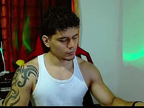 Snapshot of Logan0626 chatting on March 2, 6:15 pm Logan0626 online show from March 2, 6:15 pm