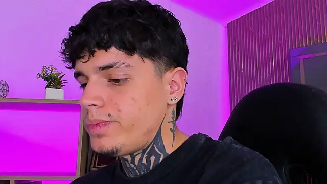 Declan-Foxx online show from April 9, 12:21 am