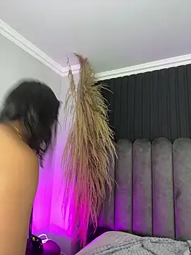 Nanda vixen  online show from April 10, 11:53 pm