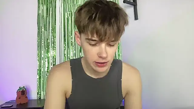 YourMilkyGuy online show from March 14, 5:07 pm