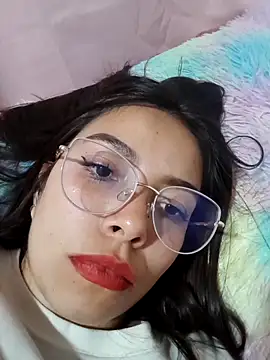 Snapshot of Ariana_Castillo__ chatting on February 21, 2:01 am Ariana Castillo online show from February 21, 2:01 am