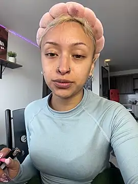  AbbyIce online show from March 18, 6:11 pm