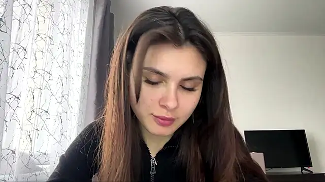 VennieMiramontez online show from May 11, 12:33 pm