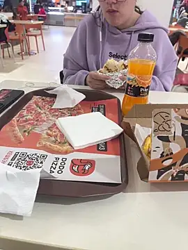 Snapshot of baron5008 chatting on March 2, 7:26 am baron5008 online show from March 2, 7:26 am