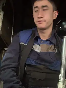 Snapshot of baron5008 chatting on March 3, 4:51 am baron5008 online show from March 3, 4:51 am