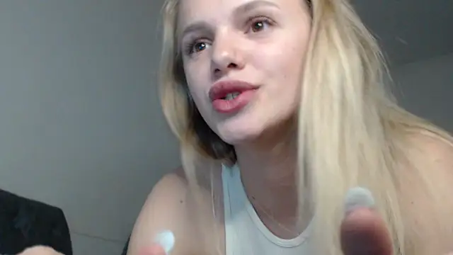 KeylaStar online show from April 7, 8:31 pm