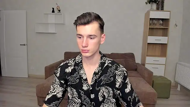 Max foks  online show from February 15, 4:58 pm