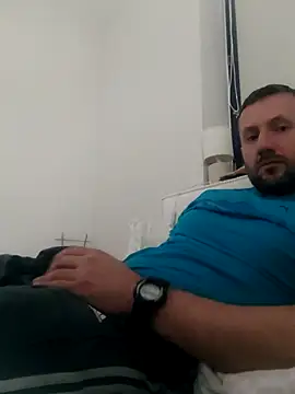 defaktor online show from February 7, 12:20 pm