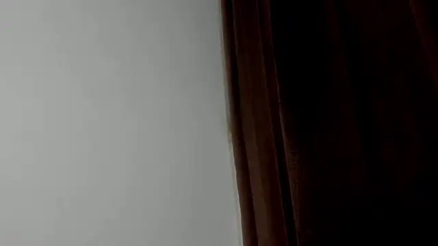 Snapshot of Thommas8a chatting on February 25, 3:27 am Thommas8a online show from February 25, 3:27 am