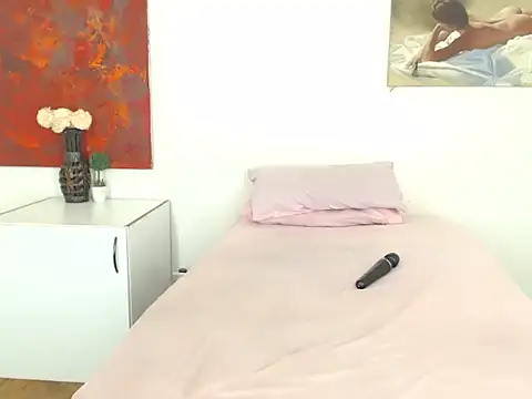 Snapshot of DARKBEAUTY20 chatting on February 26, 5:12 pm DARKBEAUTY20 online show from February 26, 5:12 pm