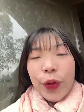 Snapshot of cuty_lusy chatting on February 11, 1:32 am cuty lusy online show from February 11, 1:32 am