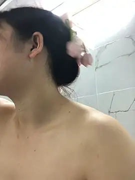 cuty lusy online show from March 24, 1:54 am