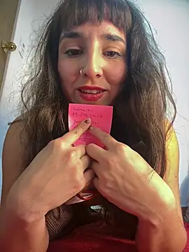 Snapshot of Latinaelisa chatting on July 1, 4:25 am Latinaelisa online show from July 1, 4:25 am