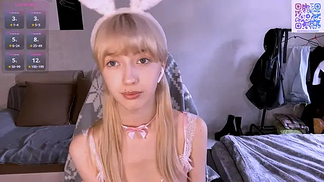 TaliCaan online show from April 12, 11:15 am