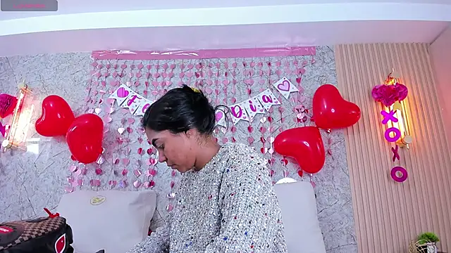 Snapshot of eva_lain chatting on February 16, 11:28 am eva lain online show from February 16, 11:28 am