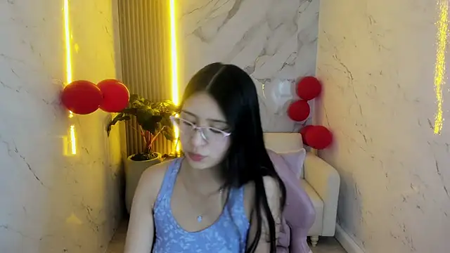 Snapshot of dani_tf chatting on February 17, 1:07 pm dani tf online show from February 17, 1:07 pm