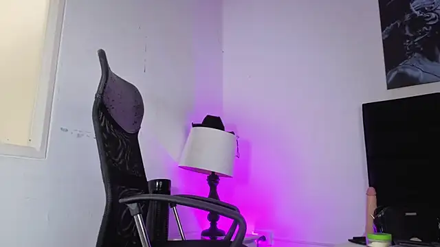 KateValenciaa online show from April 16, 9:39 pm