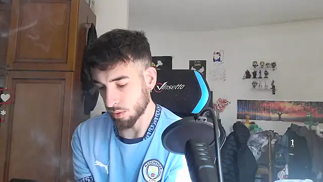 Snapshot of maestroboris95 chatting on February 11, 11:26 am maestroboris95 online show from February 11, 11:26 am