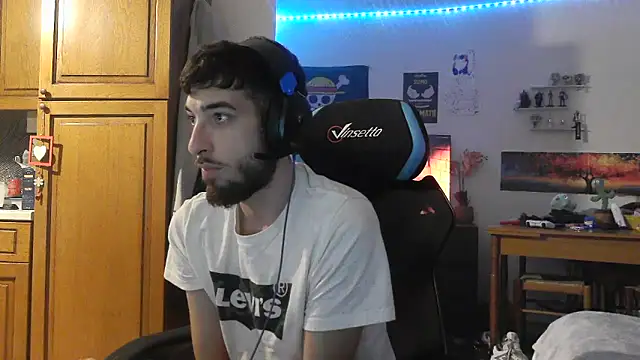 Snapshot of maestroboris95 chatting on February 26, 11:15 pm maestroboris95 online show from February 26, 11:15 pm