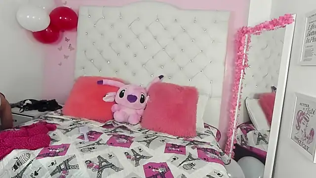 Snapshot of HeimySmith chatting on February 19, 7:10 pm HeimySmith online show from February 19, 7:10 pm