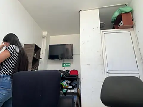 Snapshot of two_cam_latin chatting on February 21, 5:36 pm two cam latin online show from February 21, 5:36 pm