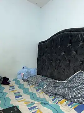 Snapshot of two_cam_latin chatting on February 25, 4:33 am two cam latin online show from February 25, 4:33 am