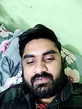 loyalboy 0052 online show from April 14, 6:25 pm