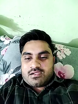 loyalboy 0052 online show from April 15, 8:09 pm