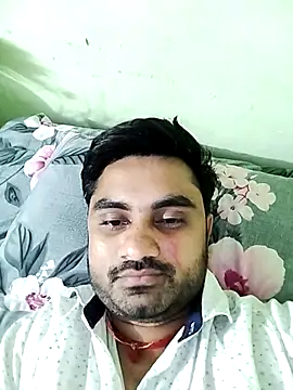 loyalboy 0052 online show from April 18, 7:07 pm