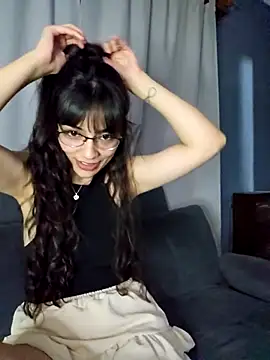 VelvetSolez online show from March 18, 3:31 am