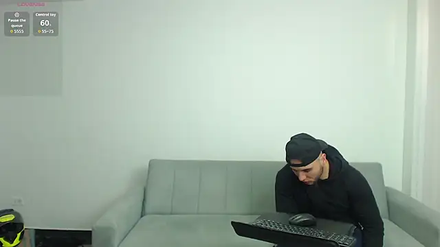 jhustin marcius online show from March 4, 8:37 pm