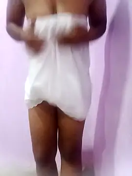 Malee S online show from April 2, 4:10 am