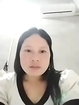 Snapshot of PTM99 chatting on February 9, 1:37 pm PTM99 online show from February 9, 1:37 pm