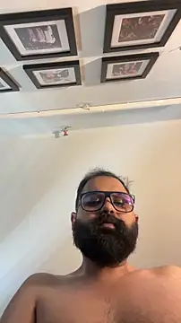 beerboy2222 online show from April 15, 8:21 am