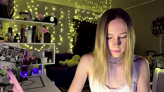 amily sunray online show from February 22, 3:43 pm