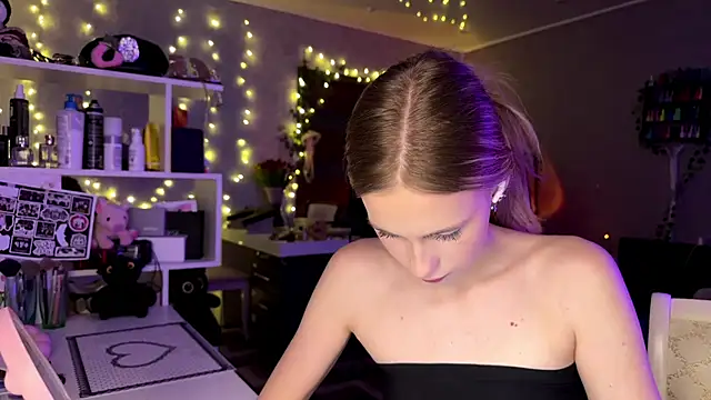 amily sunray online show from March 23, 3:05 pm