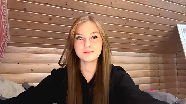 TessSamul online show from April 23, 7:38 pm