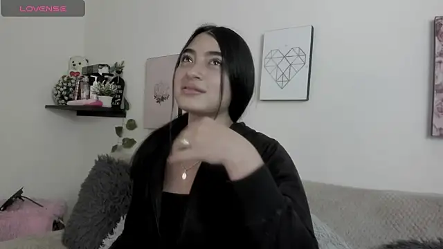 Snapshot of Alexaalove_1 chatting on February 13, 7:43 pm Alexaalove 1 online show from February 13, 7:43 pm