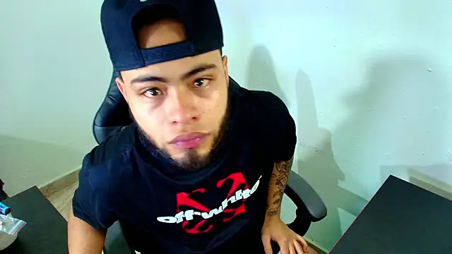 Xanderstone00 online show from March 7, 6:27 pm