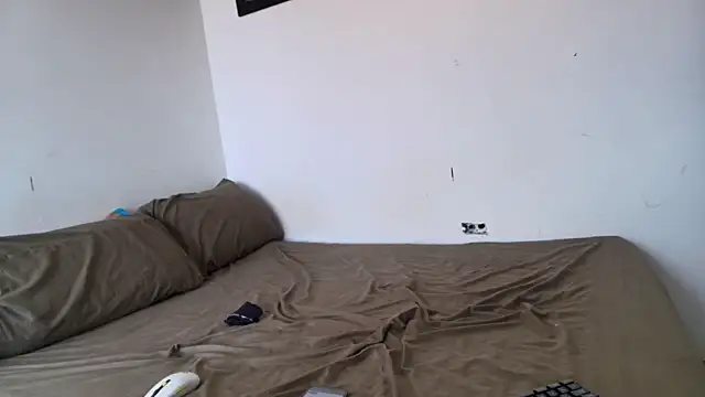 Xanderstone00 online show from April 2, 3:09 pm