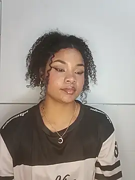 Snapshot of BrianaSweetxxx chatting on February 16, 2:07 am BrianaSweetxxx online show from February 16, 2:07 am