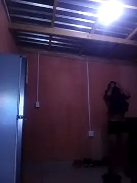 kcummnasty online show from April 8, 4:18 pm