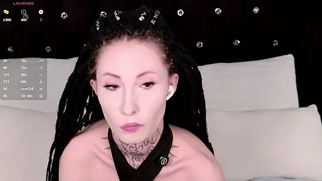 roxy morrison x online show from March 22, 5:38 pm