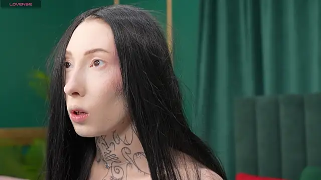 roxy morrison x online show from June 1, 3:41 am