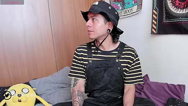 Snapshot of acid_timee chatting on February 20, 8:47 pm acid timee online show from February 20, 8:47 pm