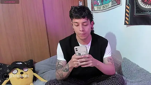 Snapshot of acid_timee chatting on February 27, 12:10 am acid timee online show from February 27, 12:10 am