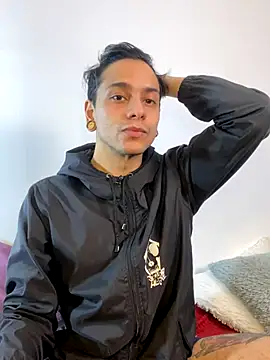 Snapshot of acid_timee chatting on October 10, 2:43 am acid timee online show from October 10, 2:43 am