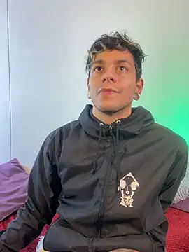 Snapshot of acid_timee chatting on October 16, 4:24 am acid timee online show from October 16, 4:24 am